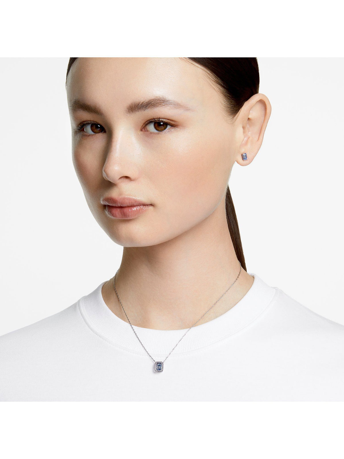Swarovski ženska ogrlica – metalna ogrlica sa Swarovski kristalom